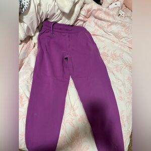 LULULEMON scuba jogger pants NEVER WORN